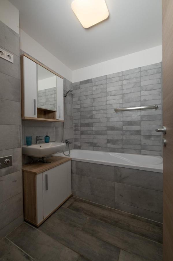 Lido Riviera Sunshine Apartman Balatonlelle Bagian luar foto